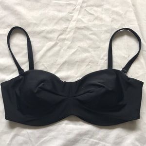 Women’s swimsuit top